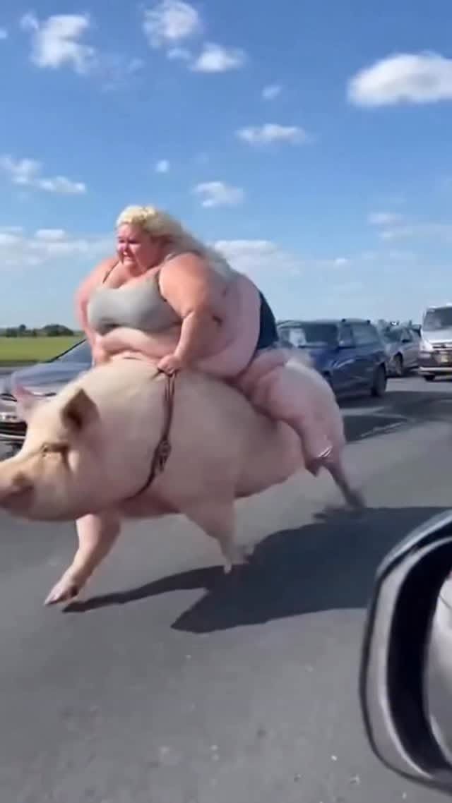 28M views · 40K reactions | Goddess ?) ❤️❤️❤️ my song in this video 🪗 | Семён Фролов | Facebook