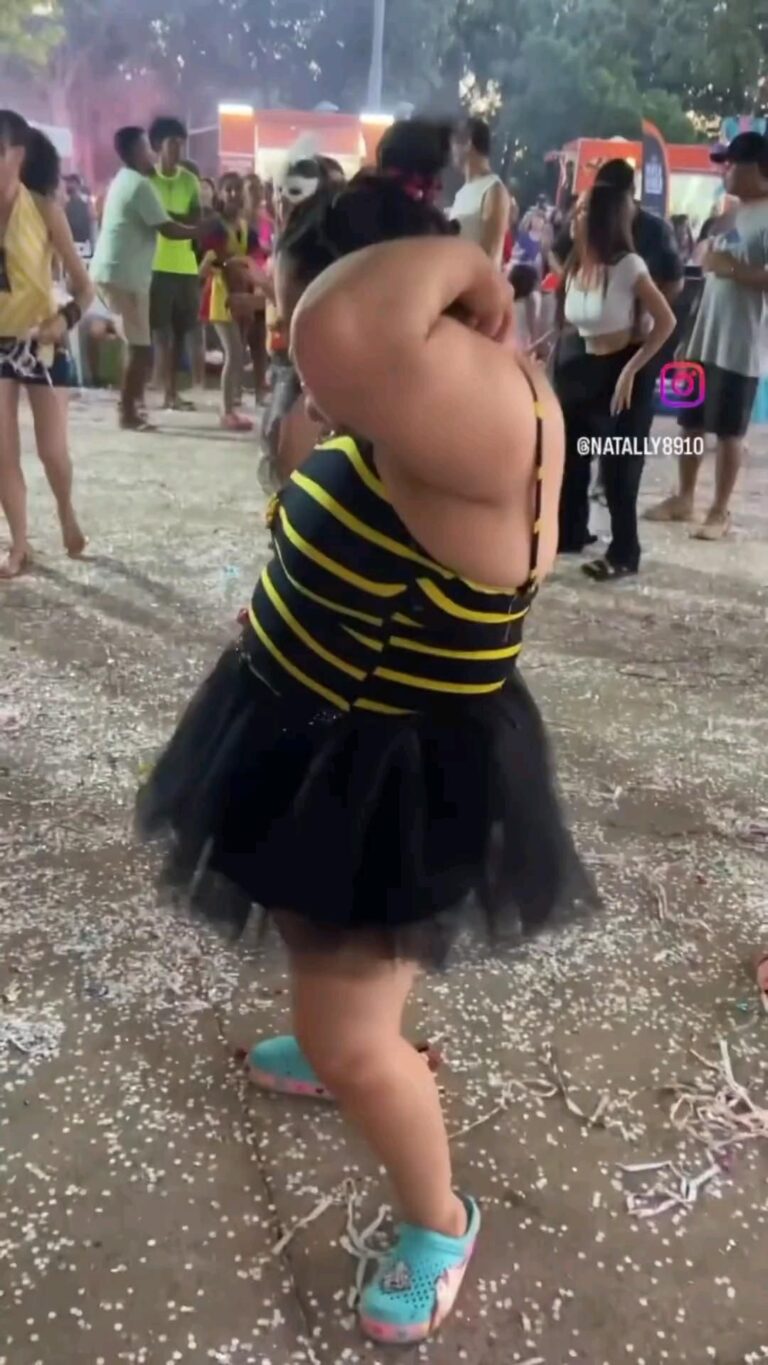 Вот это пчела 🐝🤣