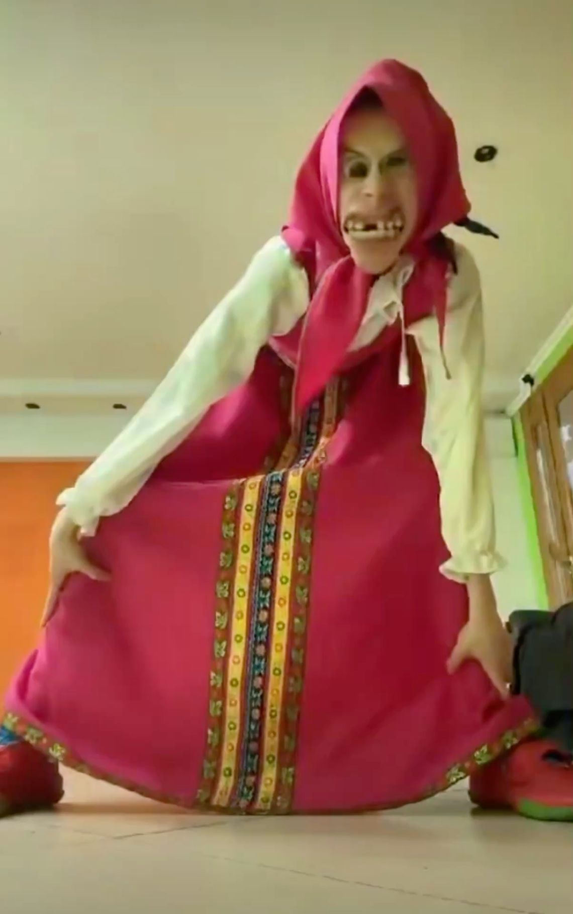 Эта Маша у меня в рекомендациях вечно